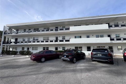 Copropriété à vendre à Winter Haven, Floride: 1 chambre, 86.49 m2 № 2214063 - photo 15