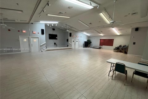 Copropriété à louer à Pompano Beach, Floride: 2 chambres, 76.64 m2 № 1967571 - photo 24