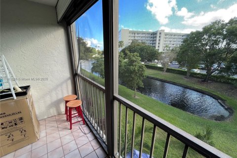 Copropriété à louer à Pompano Beach, Floride: 2 chambres, 76.64 m2 № 1967571 - photo 19