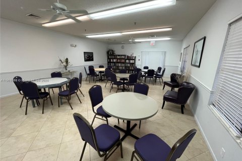Copropriété à louer à Pompano Beach, Floride: 2 chambres, 76.64 m2 № 1967571 - photo 26
