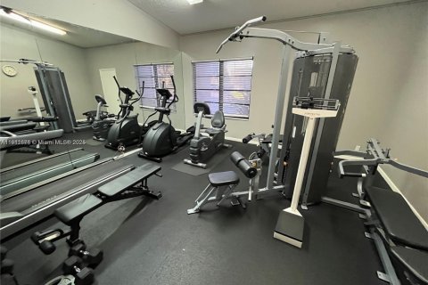 Copropriété à louer à Pompano Beach, Floride: 2 chambres, 76.64 m2 № 1967571 - photo 27