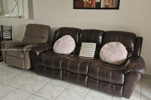 Copropriété à louer à Pompano Beach, Floride: 2 chambres, 76.64 m2 № 1967571 - photo 7