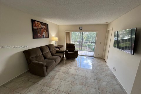 Copropriété à louer à Pompano Beach, Floride: 2 chambres, 76.64 m2 № 1967571 - photo 8