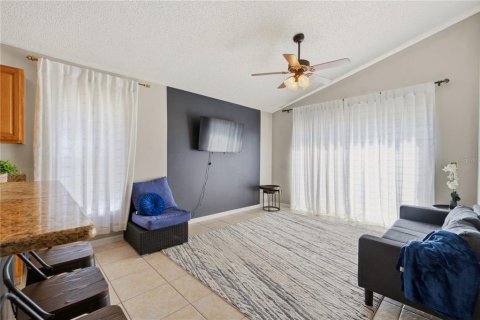 Villa ou maison à louer à Davenport, Floride: 3 chambres, 155.52 m2 № 2148713 - photo 11