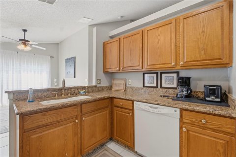 Villa ou maison à louer à Davenport, Floride: 3 chambres, 155.52 m2 № 2148713 - photo 4