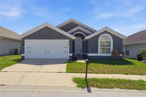 Villa ou maison à Davenport, Floride 3 chambres, 155.52 m2 № 2148713