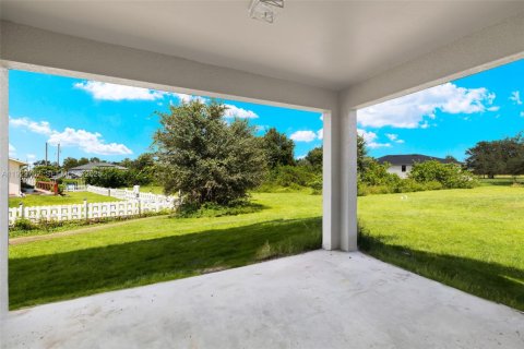 Casa en venta en Lehigh Acres, Florida, 3 dormitorios, 143.53 m2 № 1982126 - foto 26