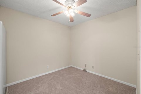 Condo in Saint Petersburg, Florida, 2 bedrooms  № 1346517 - photo 7