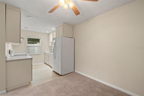 Condo in Saint Petersburg, Florida, 2 bedrooms  № 1346517 - photo 8