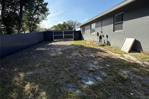 House in Spring Hill, Florida 5 bedrooms, 163.69 sq.m. № 2135393 - photo 22