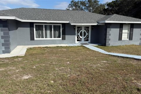 House in Spring Hill, Florida 5 bedrooms, 163.69 sq.m. № 2135393 - photo 3