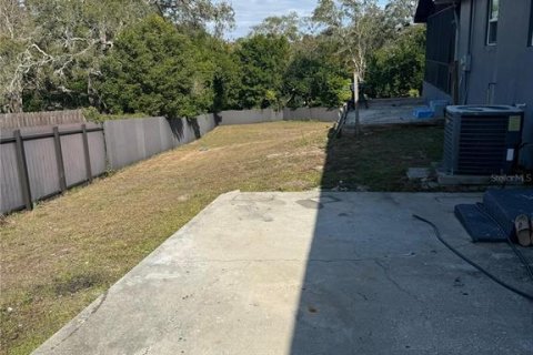 House in Spring Hill, Florida 5 bedrooms, 163.69 sq.m. № 2135393 - photo 21