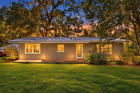 House in Alachua, Florida 2 bedrooms, 114.46 sq.m. № 2394109 - photo 2