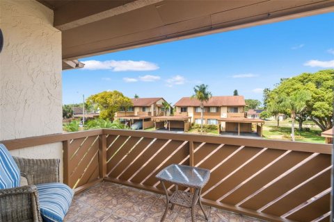 Condo in New Port Richey, Florida, 2 bedrooms № 2110113 - photo 17