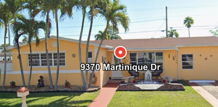 Casa en Cutler Bay, Florida 3 dormitorios, 115.94 m2 № 1935778