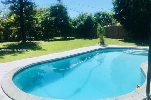 Casa en venta en Palmetto Bay, Florida, 4 dormitorios, 297.01 m2 № 2047421 - foto 19