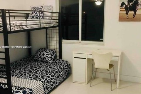 Casa en venta en Palmetto Bay, Florida, 4 dormitorios, 297.01 m2 № 2047421 - foto 8