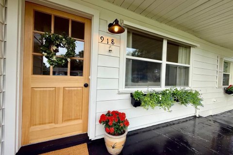 House in Largo, Florida 3 bedrooms, 114.08 sq.m. № 1851098 - photo 30