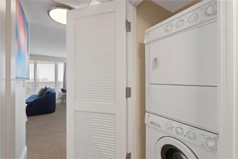 Copropriété à vendre à Miami Beach, Floride: 1 chambre, 99.03 m2 № 1978714 - photo 27