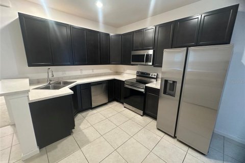 Villa ou maison à louer à Davenport, Floride: 5 chambres, 174.38 m2 № 2152351 - photo 3