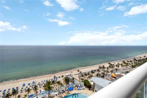 Condominio en venta en Fort Lauderdale, Florida, 1 dormitorio, 92.44 m2 № 1807834 - foto 30
