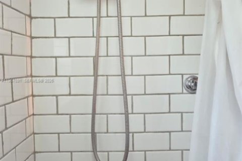 Casa en alquiler en Hollywood, Florida, 3 dormitorios, 112.41 m2 № 2029582 - foto 18