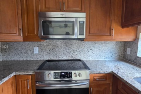 Casa en alquiler en Hollywood, Florida, 3 dormitorios, 112.41 m2 № 2029582 - foto 3