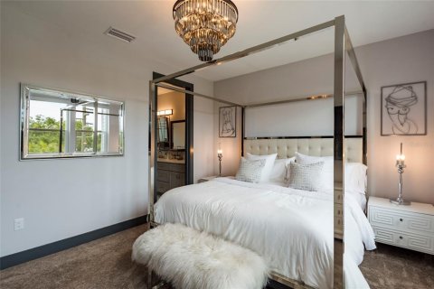 Adosado en alquiler en Saint Petersburg, Florida, 3 dormitorios, 169.92 m2 № 2143006 - foto 18