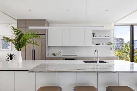 Copropriété à vendre à Sarasota, Floride: 3 chambres, 226.59 m2 № 2151395 - photo 13