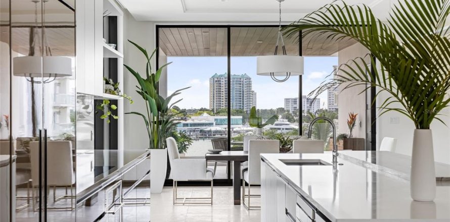 Condo à Sarasota, Floride, 3 chambres  № 2151395