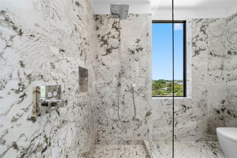 Propiedad comercial en venta en Miami Beach, Florida, 559.27 m2 № 2269848 - foto 27