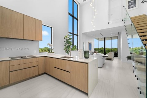 Propiedad comercial en venta en Miami Beach, Florida, 559.27 m2 № 2269848 - foto 14