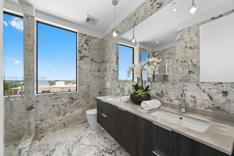 Propiedad comercial en venta en Miami Beach, Florida, 559.27 m2 № 2269848 - foto 26