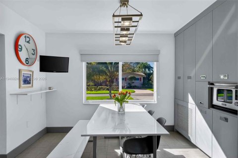 Купить виллу или дом в Бискейн-Парк, Флорида 5 спален, 361.2м2, № 2006377 - фото 15