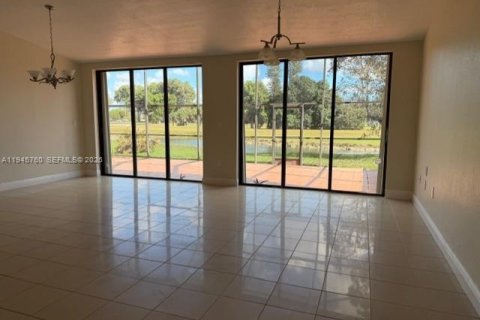 Condo à Doral, Floride, 3 chambres  № 2006163