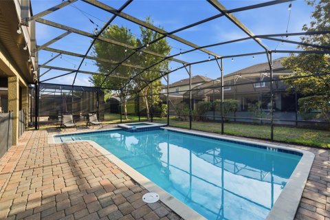 House in Davenport, Florida 8 bedrooms, 363.15 sq.m. № 2098242 - photo 14
