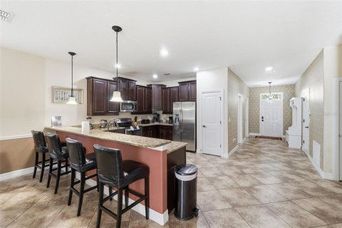 House in Davenport, Florida 8 bedrooms, 363.15 sq.m. № 2098242 - photo 29