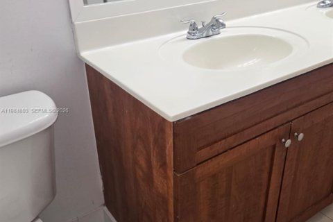 Купить кондоминиум в Майами, Флорида 2 спальни, 91.23м2, № 2045871 - фото 7