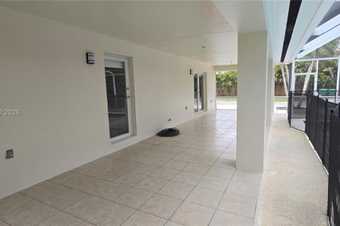 Casa en alquiler en Miami, Florida, 4 dormitorios, 223.62 m2 № 2040838 - foto 21