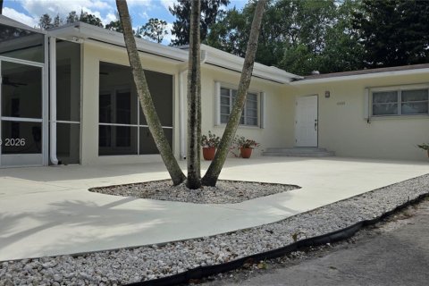 Casa en Miami, Florida 4 dormitorios, 223.62 m2 № 2040838