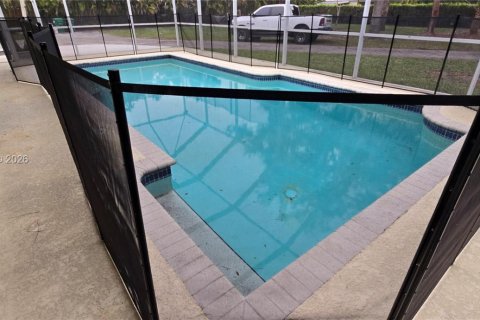 Casa en alquiler en Miami, Florida, 4 dormitorios, 223.62 m2 № 2040838 - foto 20