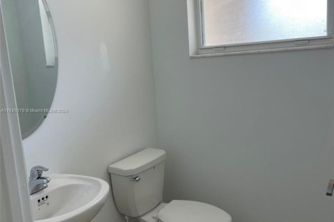Adosado en venta en Homestead, Florida, 3 dormitorios, 137.77 m2 № 1881950 - foto 13