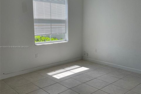 Adosado en venta en Homestead, Florida, 3 dormitorios, 137.77 m2 № 1881950 - foto 8