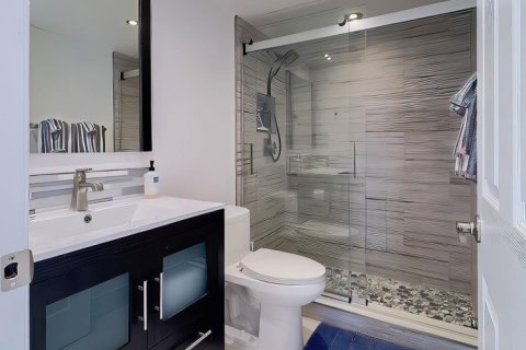 Condo in Fort Lauderdale, Florida, 2 bedrooms  № 987430 - photo 1