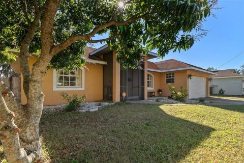 Villa ou maison à vendre à Bradenton, Floride: 3 chambres, 121.61 m2 № 2093927 - photo 2