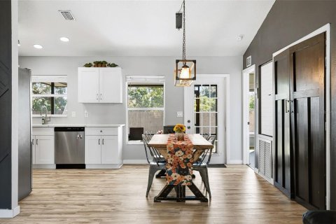 Villa ou maison à vendre à Bradenton, Floride: 3 chambres, 121.61 m2 № 2093927 - photo 8