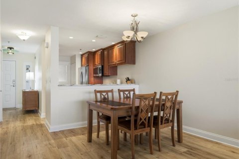 Condo in New Smyrna Beach, Florida, 2 bedrooms № 2227750 - photo 22