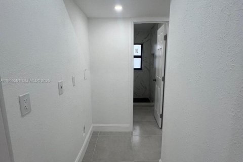 Villa ou maison à vendre à Opa-locka, Floride: 3 chambres, 90.3 m2 № 2030199 - photo 14