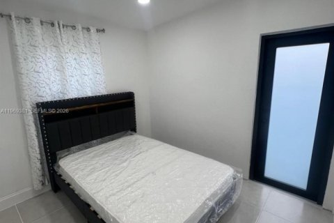 Villa ou maison à vendre à Opa-locka, Floride: 3 chambres, 90.3 m2 № 2030199 - photo 12