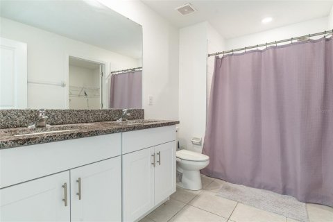 House in Lakeland, Florida 3 bedrooms, 145.02 sq.m. № 2223651 - photo 16